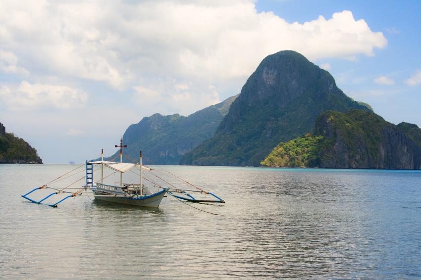 LIVEABOARD DIVING IN Philippines